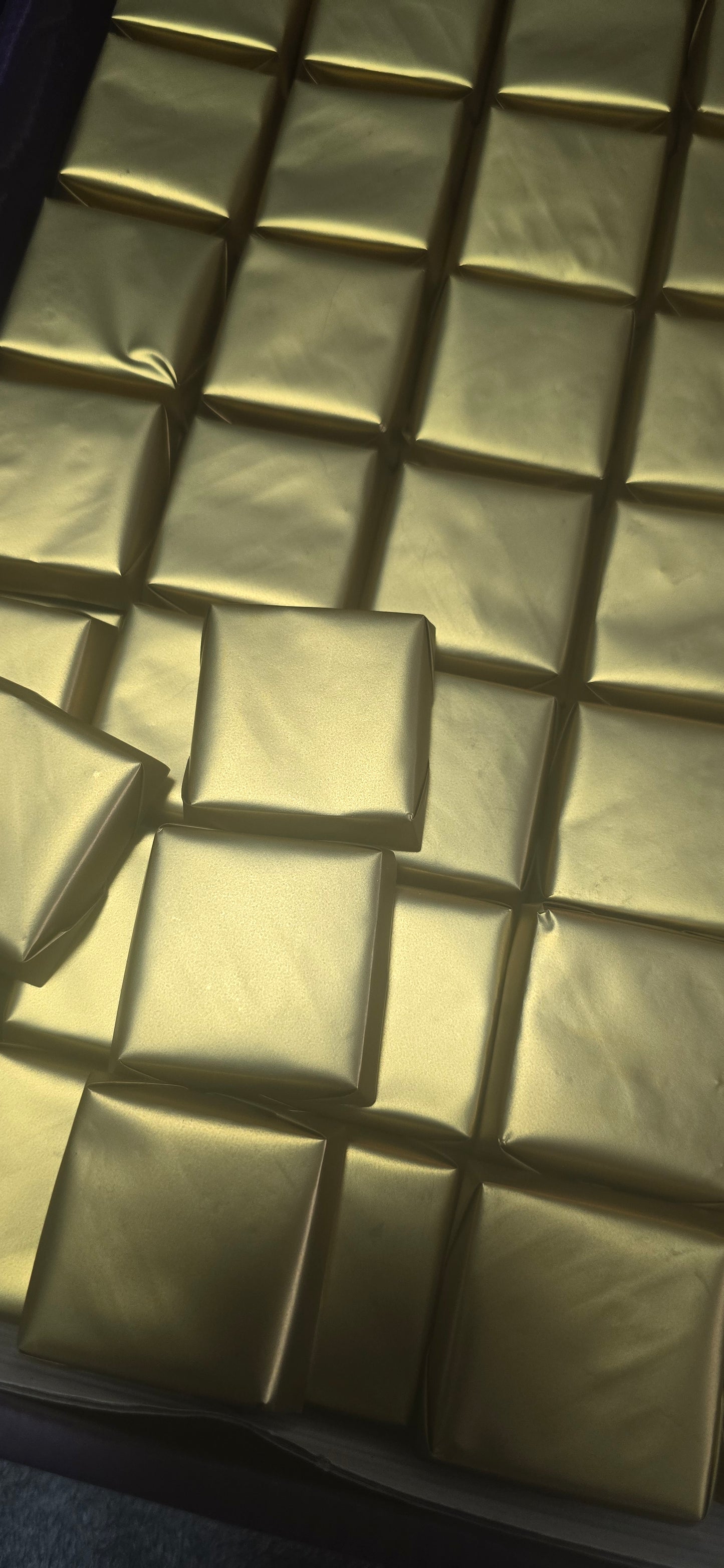 Chocolat aux pistaches- noisettes et amandes 200g